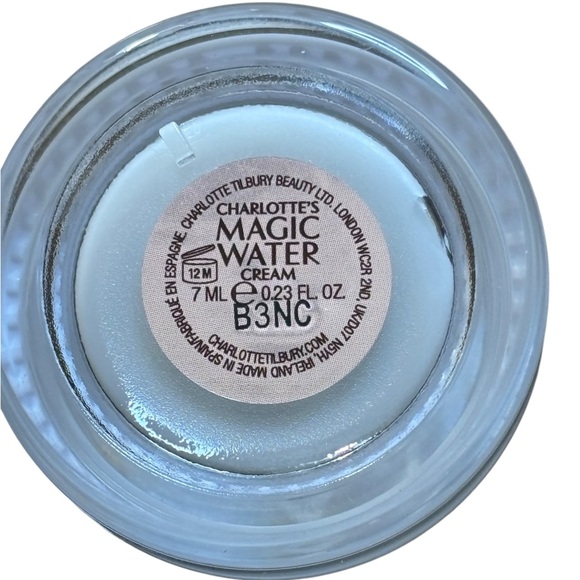 Charlotte Tilbury Magic Water Cream Gel Moisturizer Mini 7ml - Picture 7 of 7